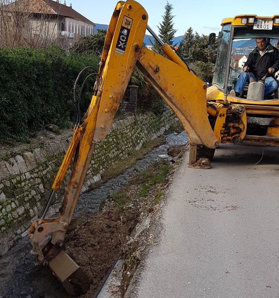 ČIŠĆENJE (BAGERISANJE) KORITA POTOKA ROSINO